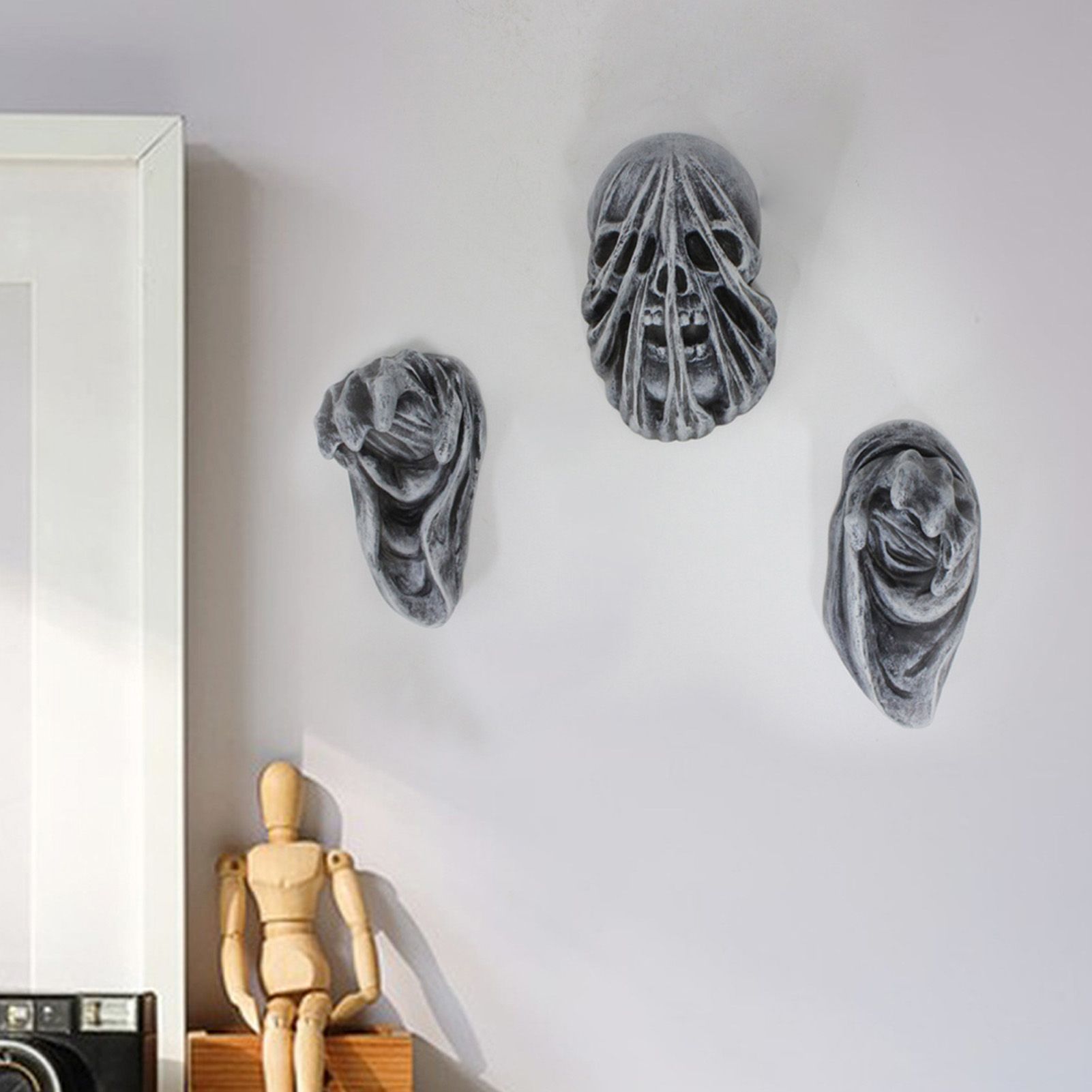 Horror Skull Ghost Hand Statues Wall Mounted Resin Skeleton Sculpture for view 6