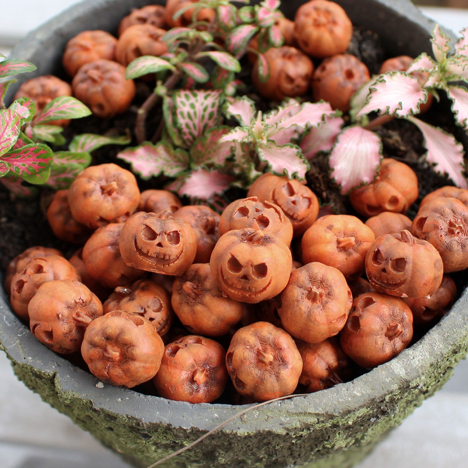 20pcs Miniature Pumpkin Figurines Mini Resin Pumpkin Ornaments Garden Grimace view 12