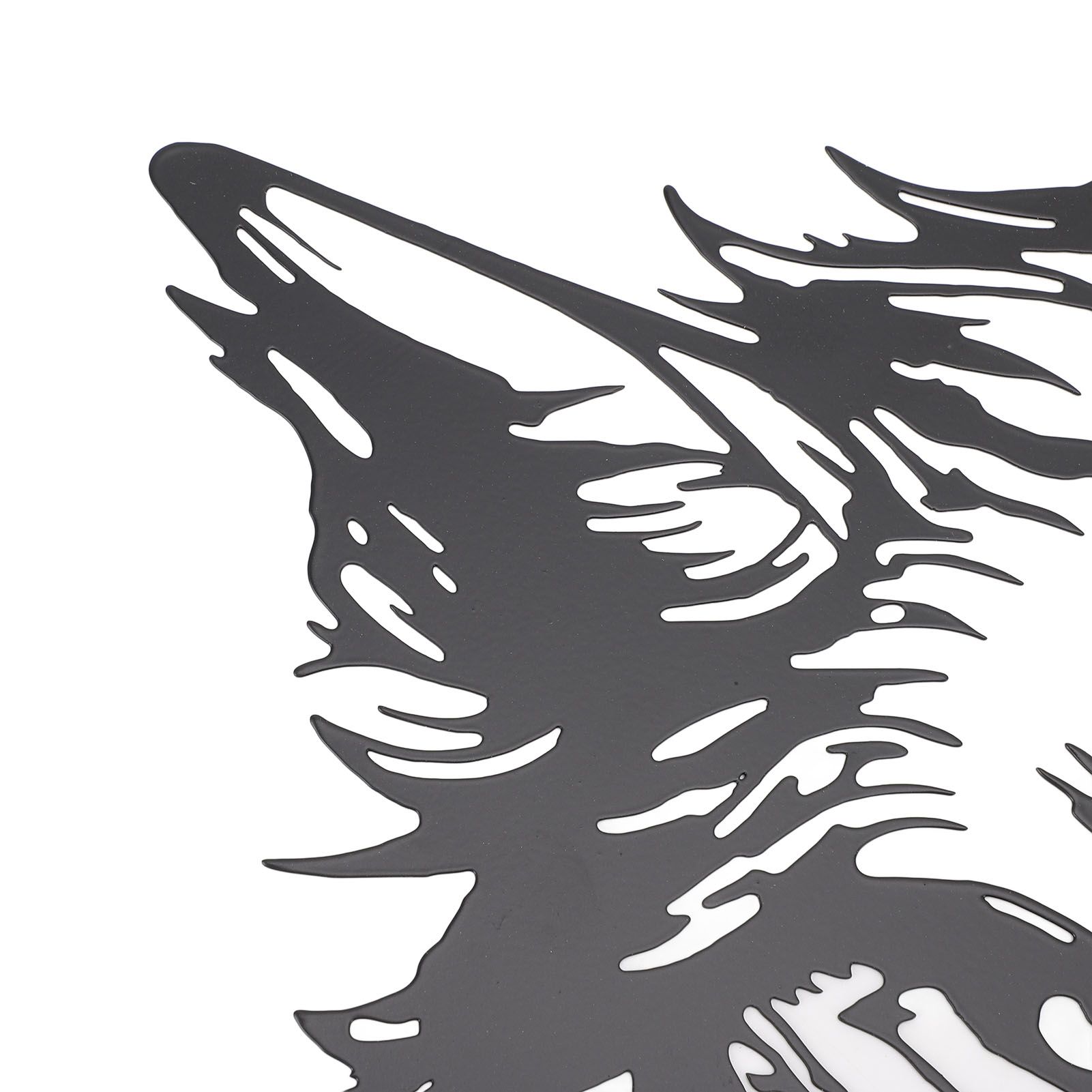 Fierce Wolf Head Wall Art Wrought Iron Roaring Wolf Wall Hanging Decoration view 5