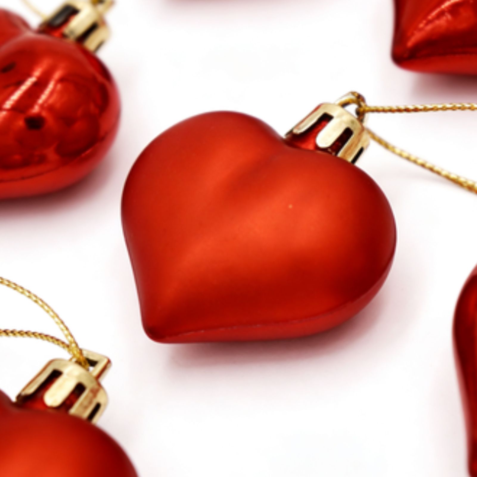 24pcs Heart Shaped Ornaments Romantic Electroplated Heart Decorations Tree view 2
