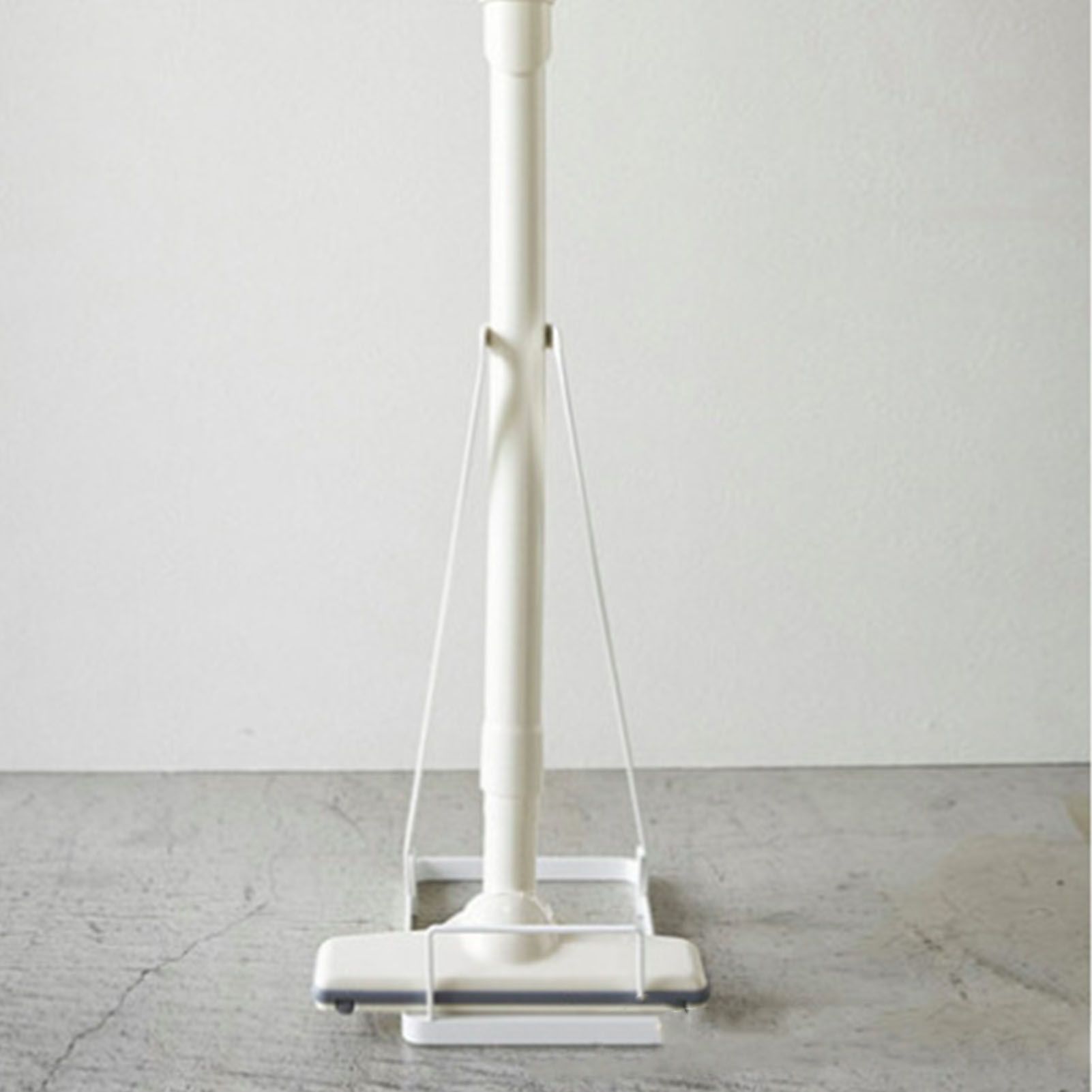 Vacuum Cleaner Holder Stand Easy Access Stable Universal Fit Space Saving view 8