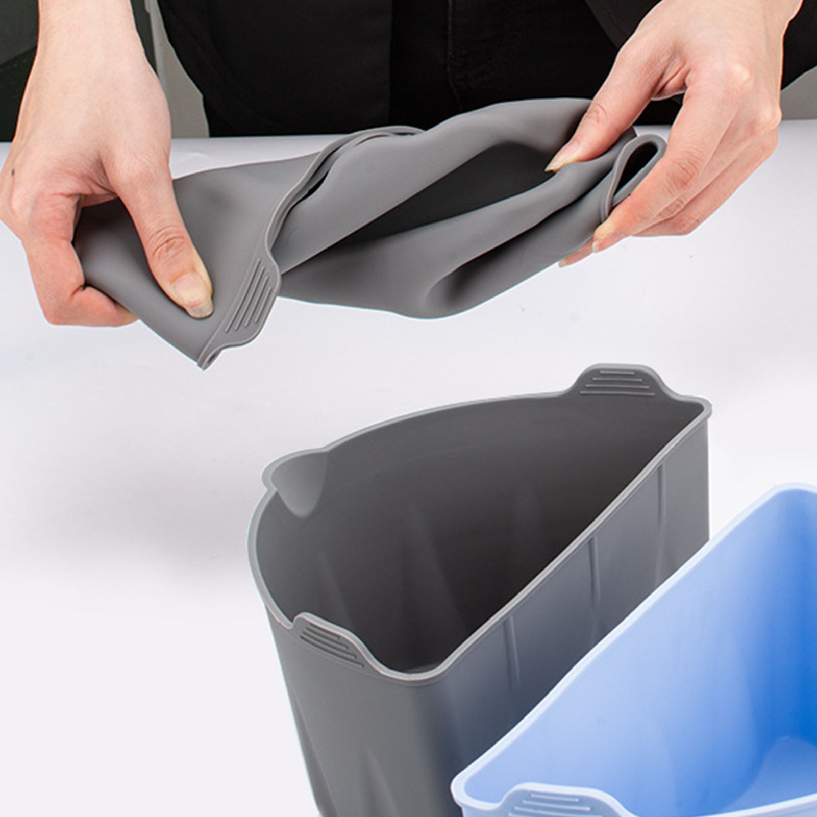 Slow Cooker Divider Reusable Dishwasher Safe Odorless Silicone Cooker Liner view 9