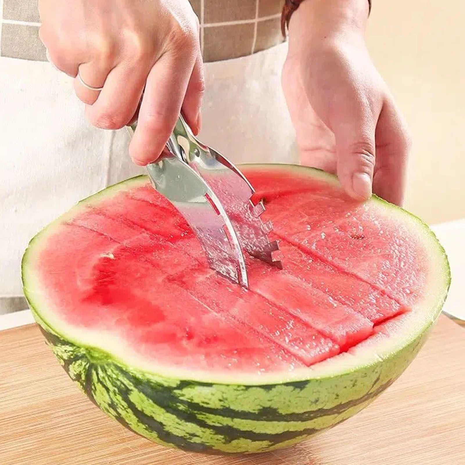 Stainless Steel Watermelon Splitter Multifunctional Watermelon Cutter Slicing view 8