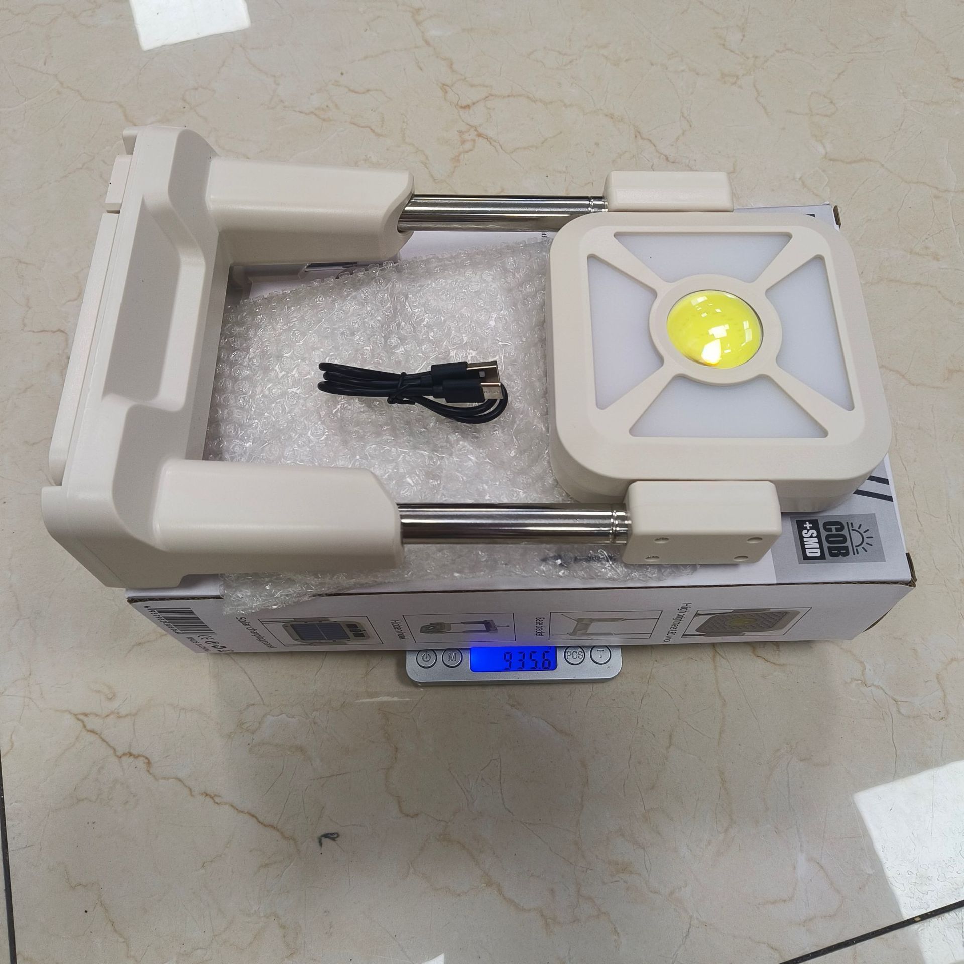 Solar Work Light Outdoor Tent Light Portable Portable USB Rechargeable view 10