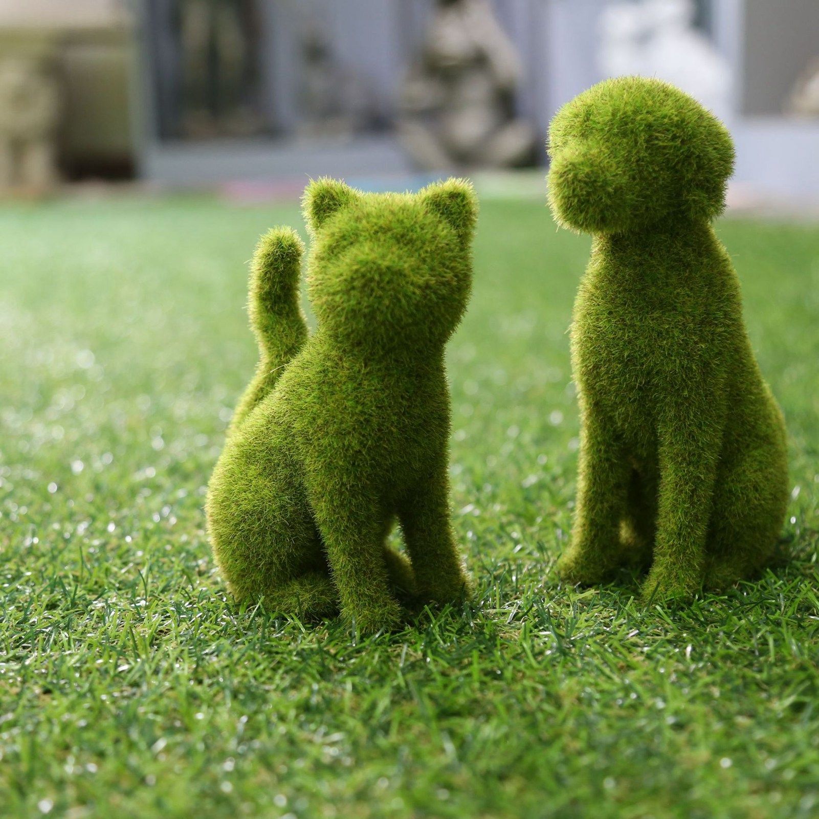 Flocked Animal Statue European Style Handcrafted Resin Simulation Moss Flocked view 4