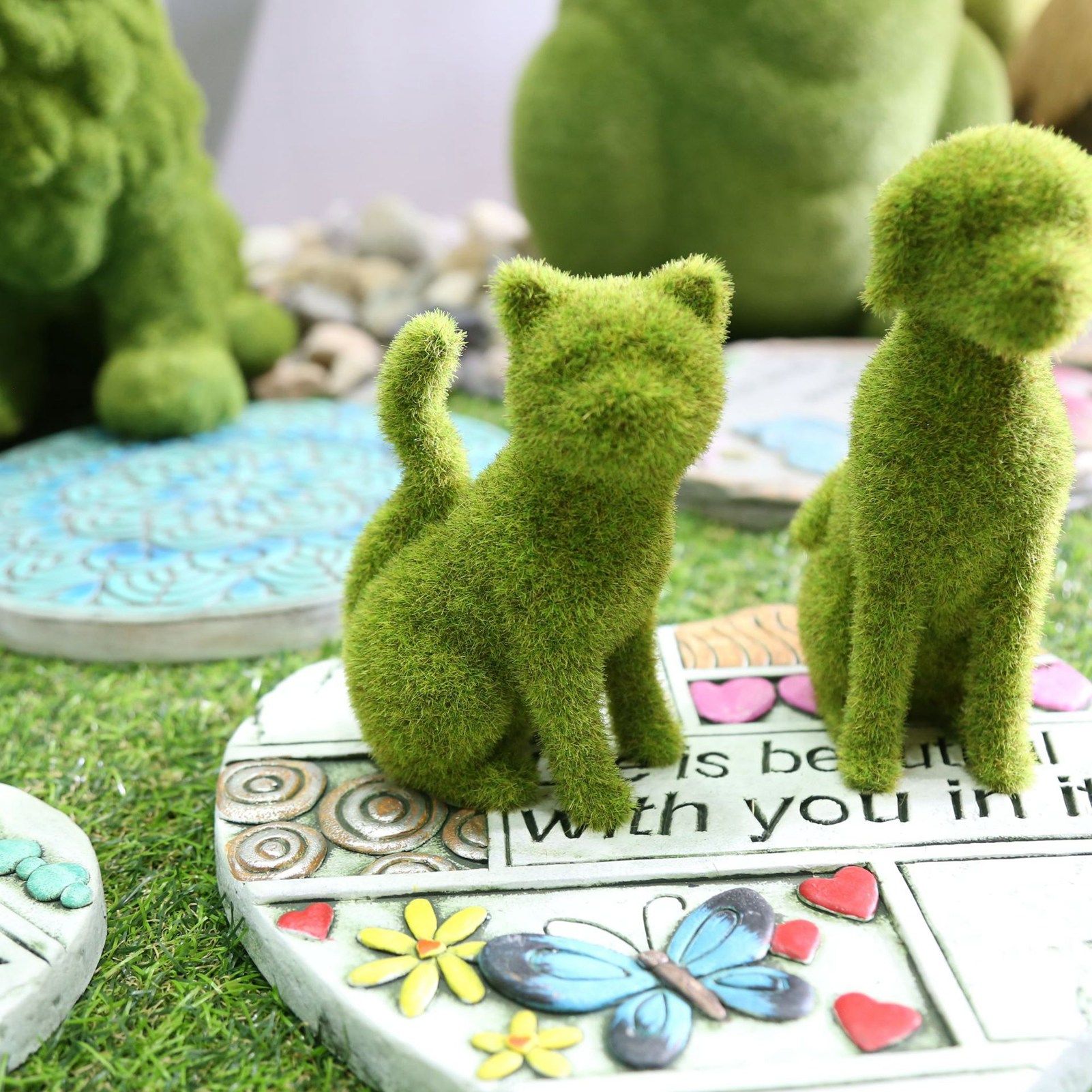 Flocked Animal Statue European Style Handcrafted Resin Simulation Moss Flocked view 5