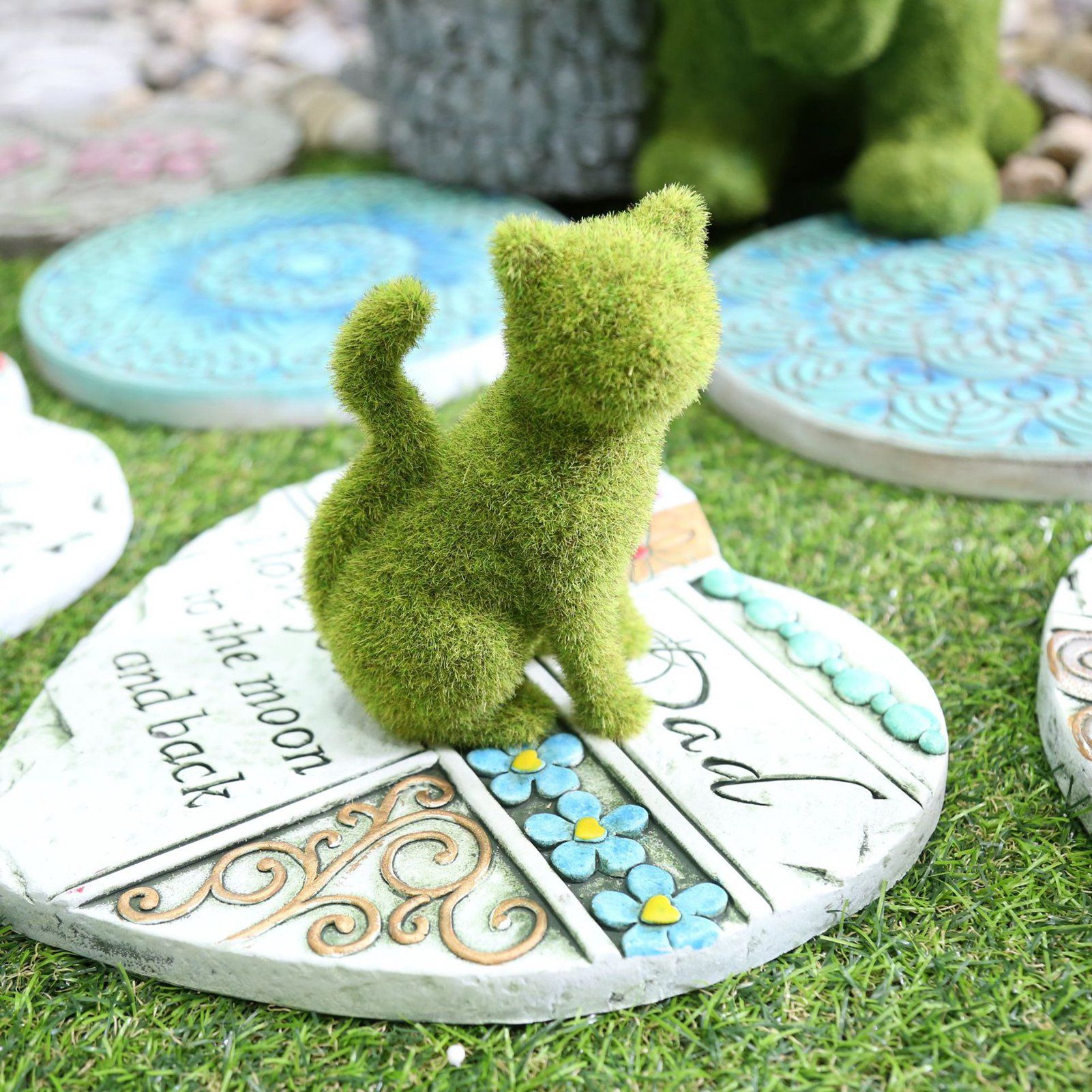 Flocked Animal Statue European Style Handcrafted Resin Simulation Moss Flocked view 6