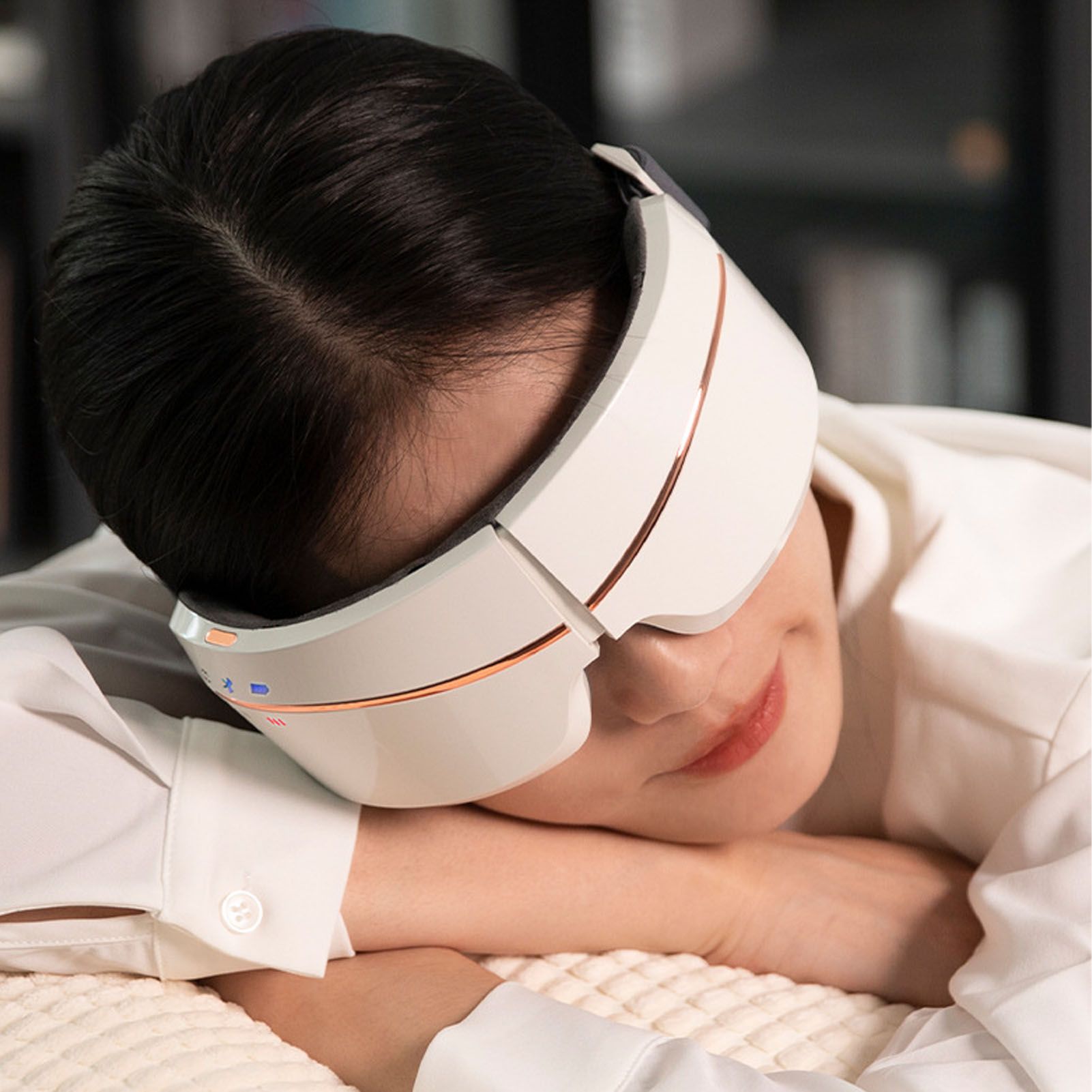 Eye Massager Smart Bluetooth Heating Vibration USB Charging Eye Massage view 9