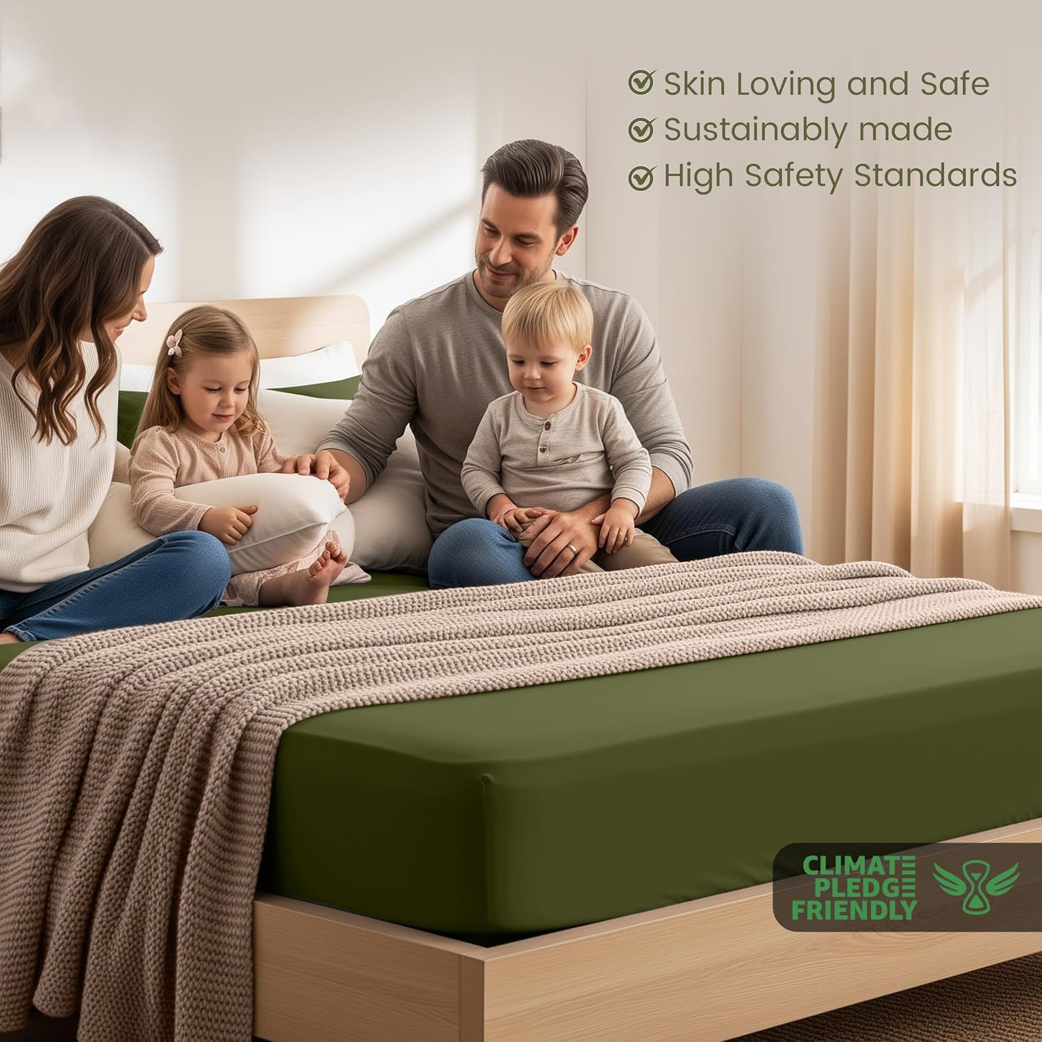 Hotel Quality Fitted Sheet - 1 Piece Fitted Sheet -Breathable Bedding - Wrinkle view 3