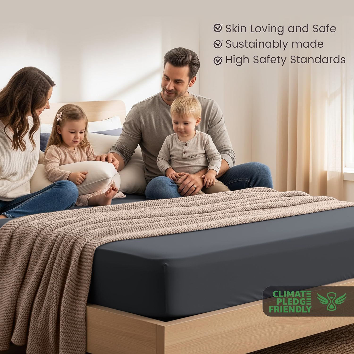 Hotel Quality Fitted Sheet - 1 Piece Fitted Sheet -Breathable Bedding - Wrinkle view 3