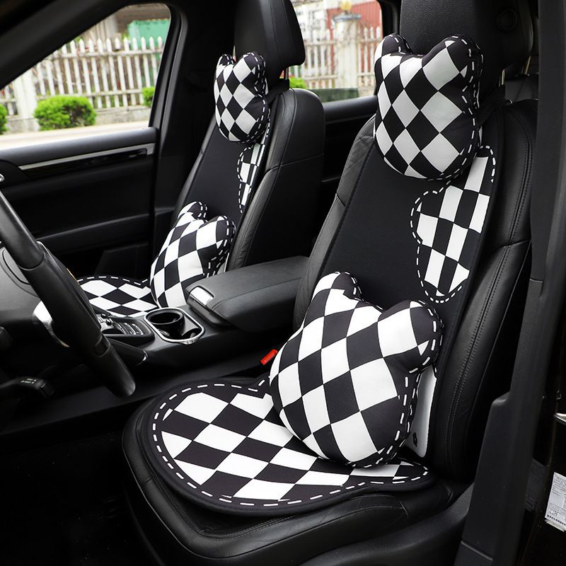Tide Cat Checkerboard Bear Car Seat Cushion Rhomboid Bear Cushion Front view 2