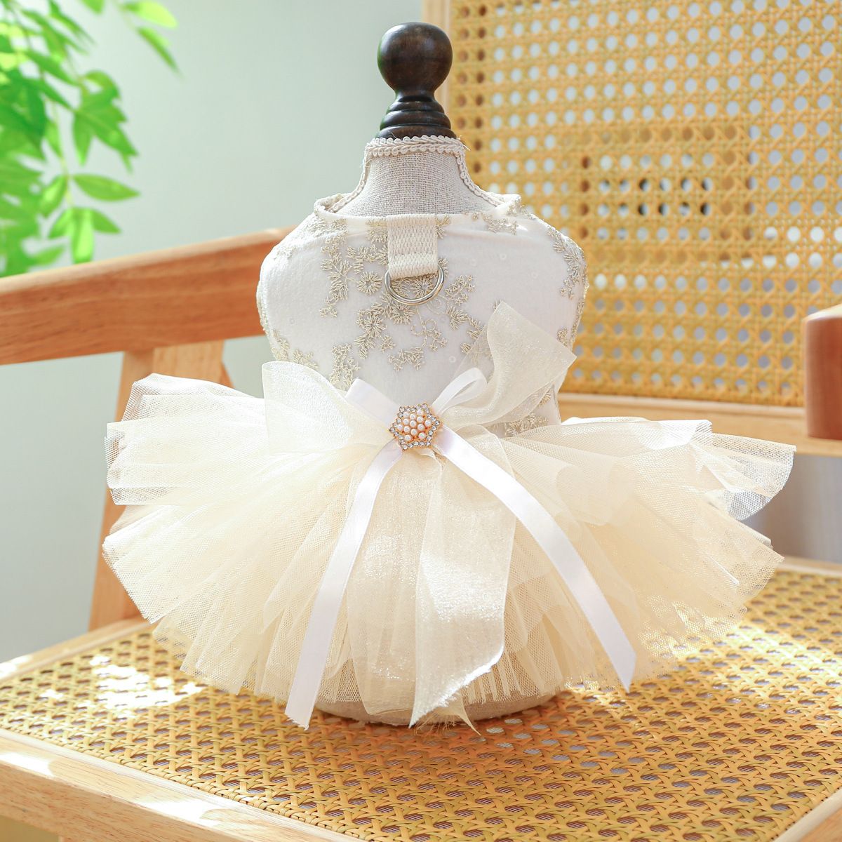 PETCIRCLE Pet Dog Cat Polyester Gauze Skirt Dress Starlight Wedding Dress — image 1