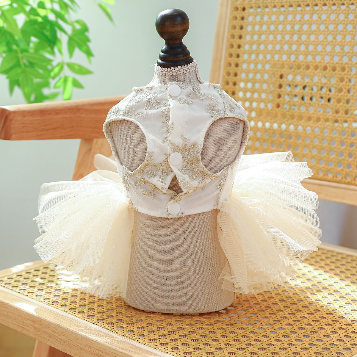 PETCIRCLE Pet Dog Cat Polyester Gauze Skirt Dress Starlight Wedding Dress view 5