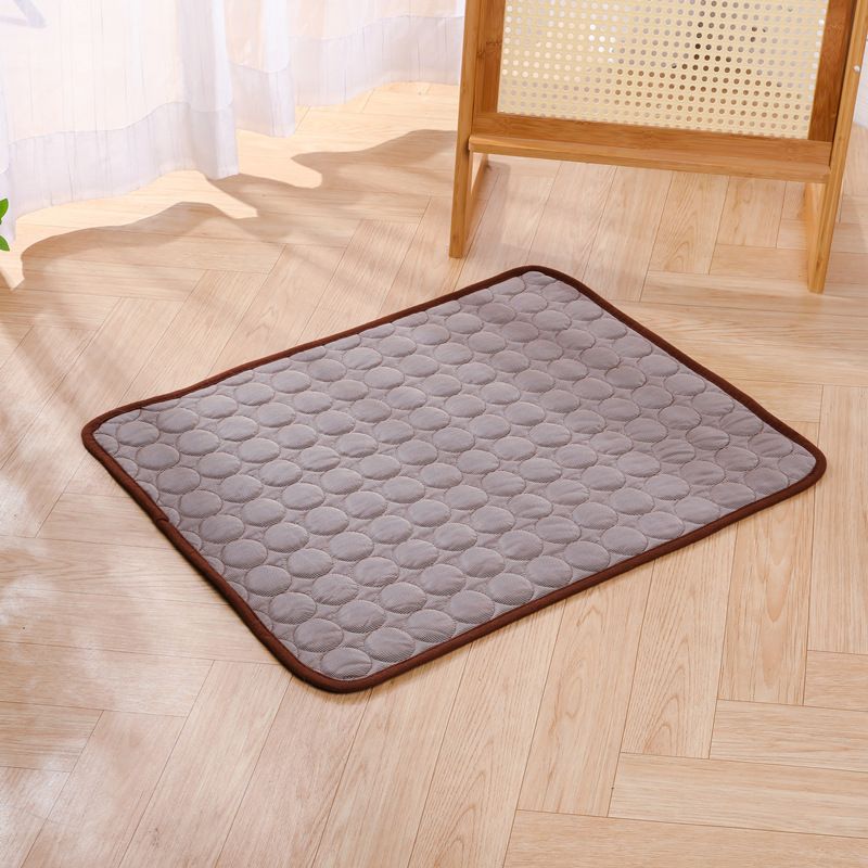 Jun Zhe Pet Ice Silk Cooling Mat for Dogs ice silk pad brown M(62*50cm) about 140g