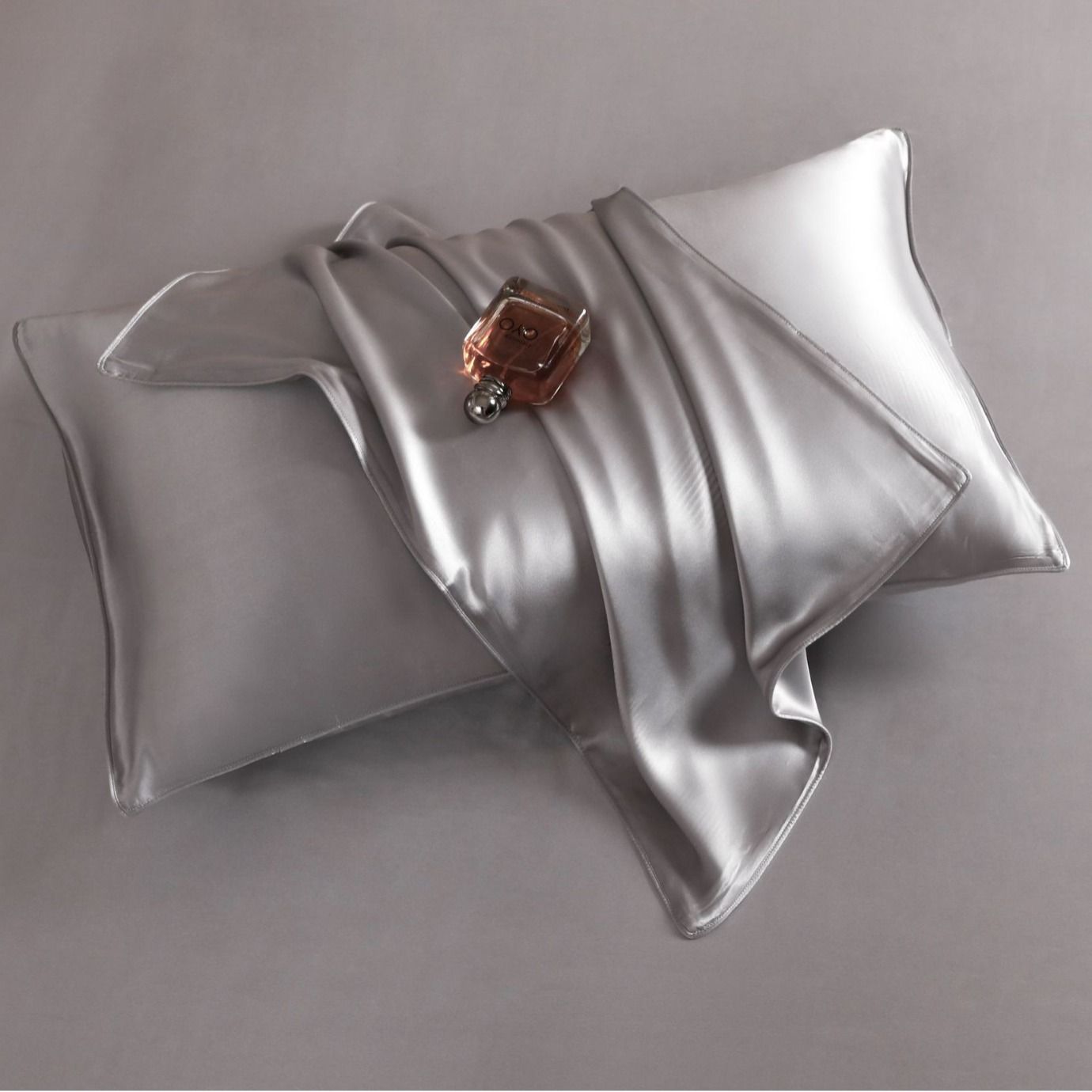Oval Silk Workshop 22 Momme Silk Four Piece Set 1.8 m bed (2x 2.3 m quilt view 5