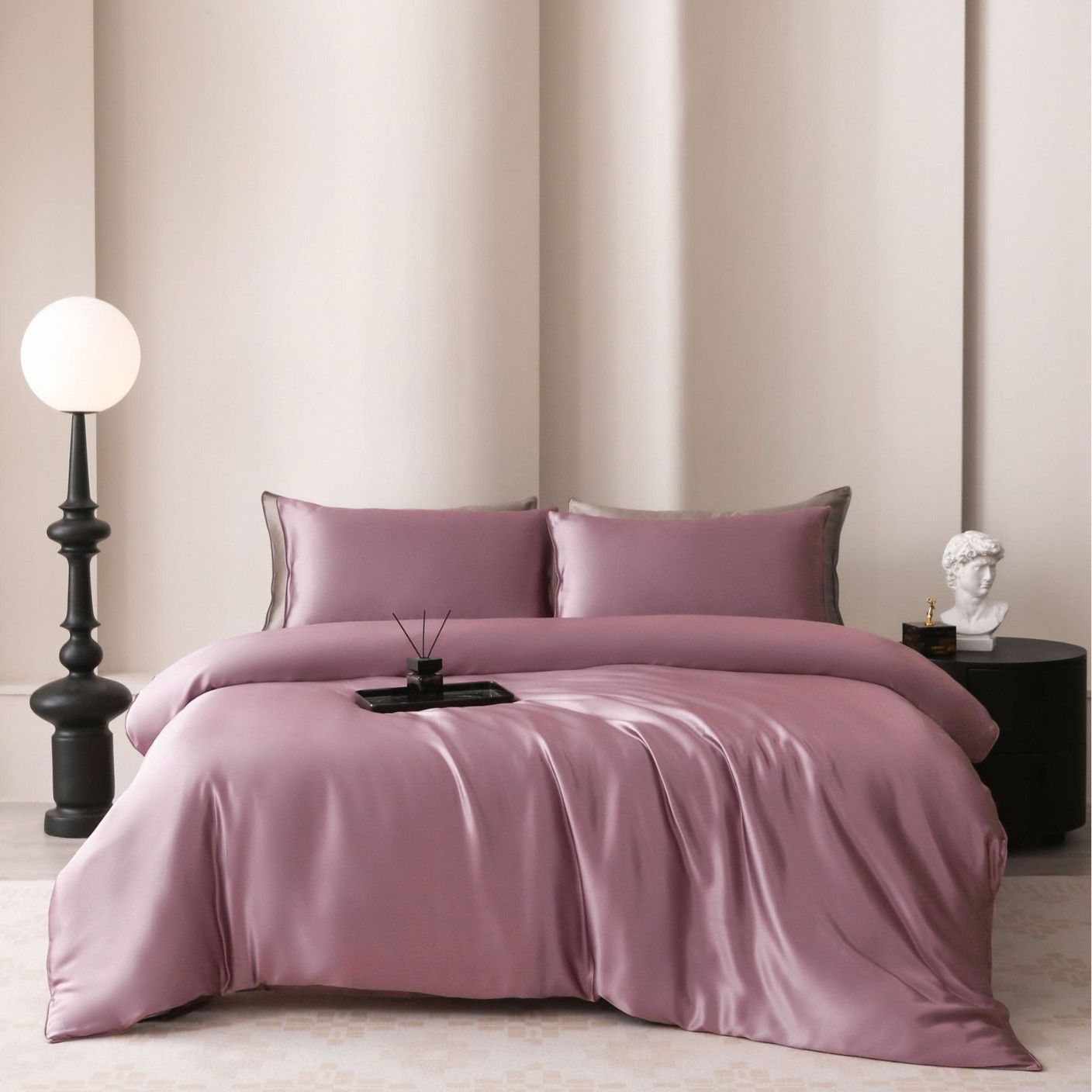 Oval Silk Workshop 22 Momme Silk Four Piece Set 1.5 m bed (2x 2.3 m quilt — image 1
