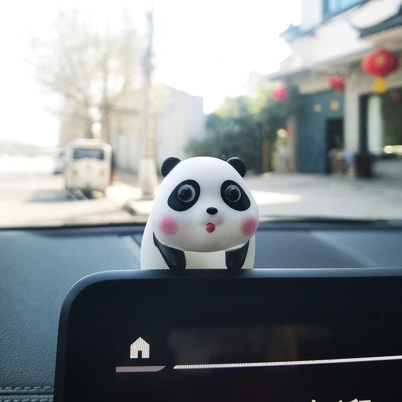 Plastic Cartoon Pig Car Ornament Decoration DJ Tiger [send film]] view 3