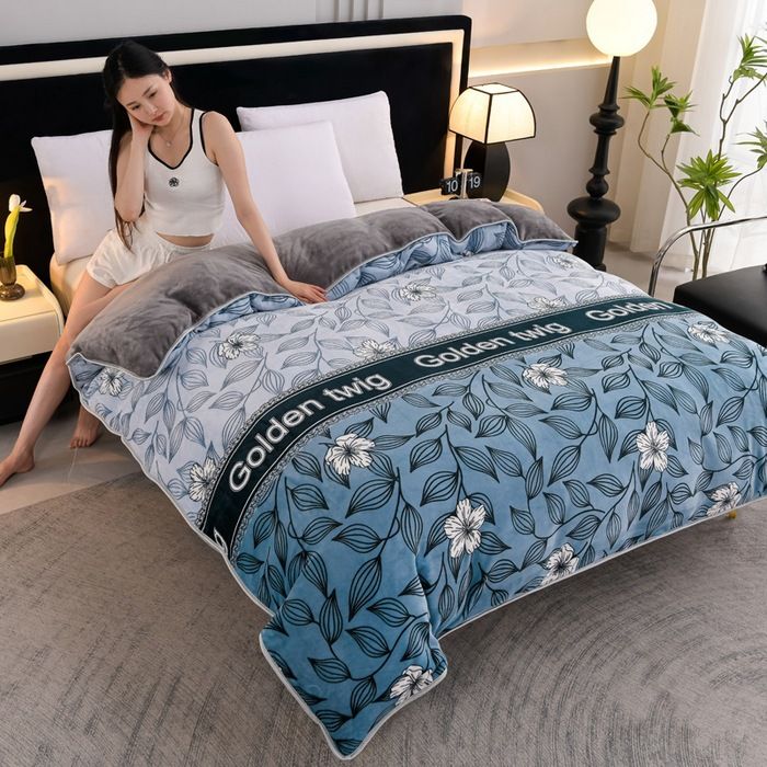 Milk Velvet Quilt Cover Double Sided Fleece Gardenia blooming 180x220cm — image 1