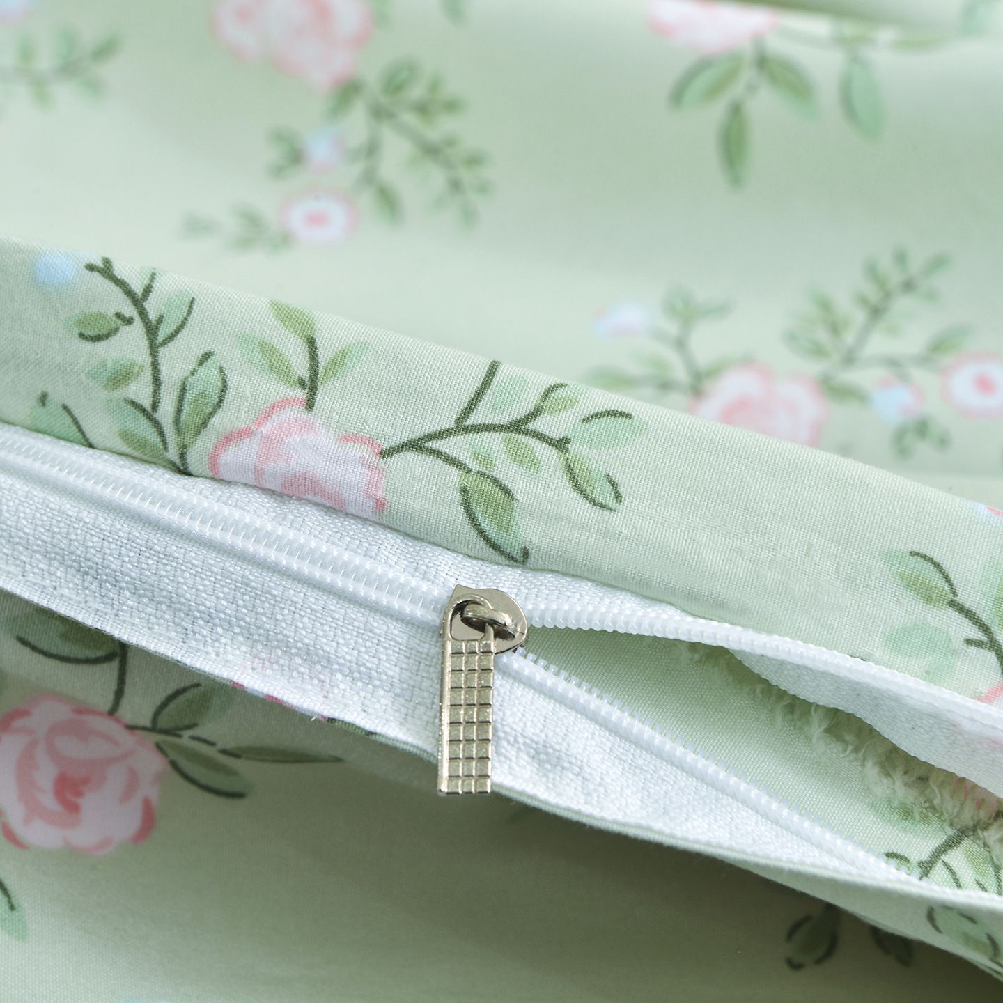 Polyester Reactive Print Stripes Geometric Plaid. Flowerful 9018 snow green view 4