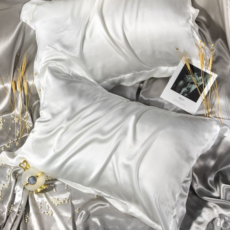 Simulated Silk Pillowcase 48x74cm Polyester Silver gray A wide-brimmed model view 3