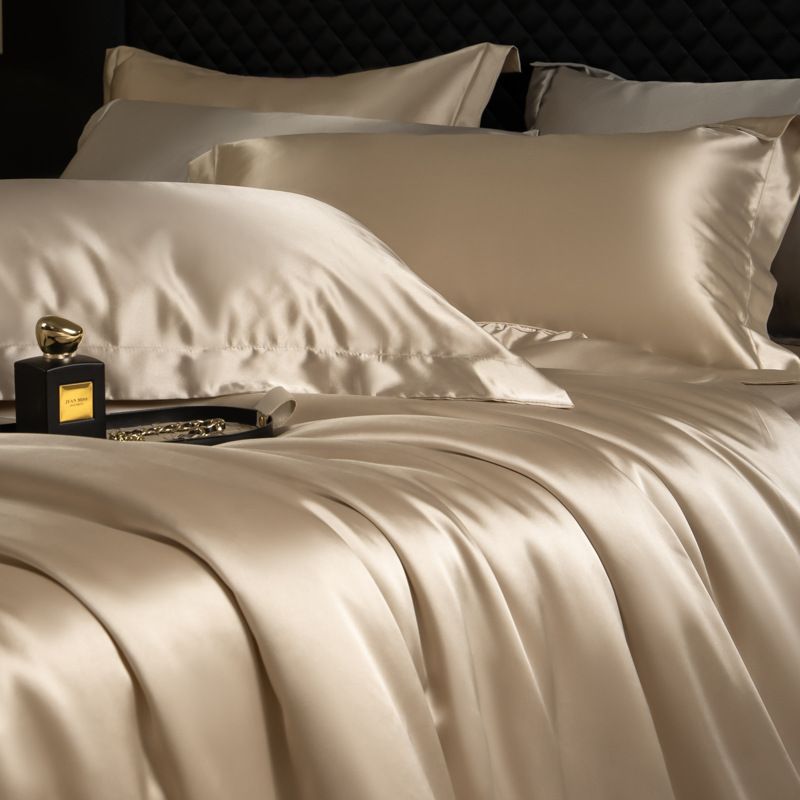 Simulated Silk Pillowcase 48x74cm Polyester New champagne gold A wide-brimmed