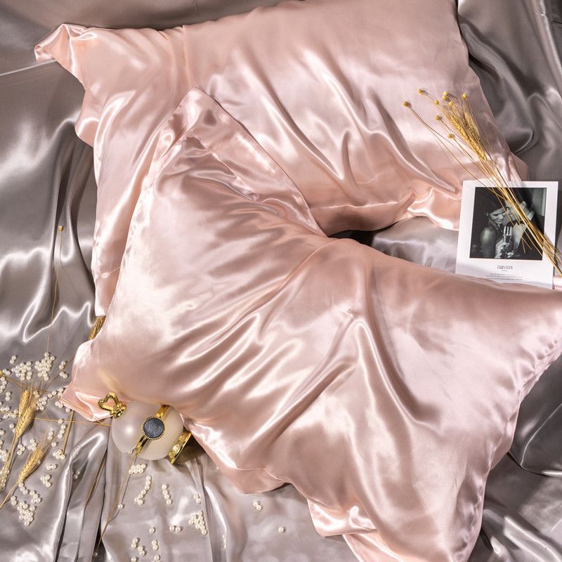 Simulated Silk Pillowcase 48x74cm Polyester Elegant jade A wide-brimmed model
