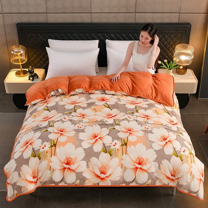 Milk Velvet Quilt Cover Double Sided Fleece Walking in the floral fragrance — image 1