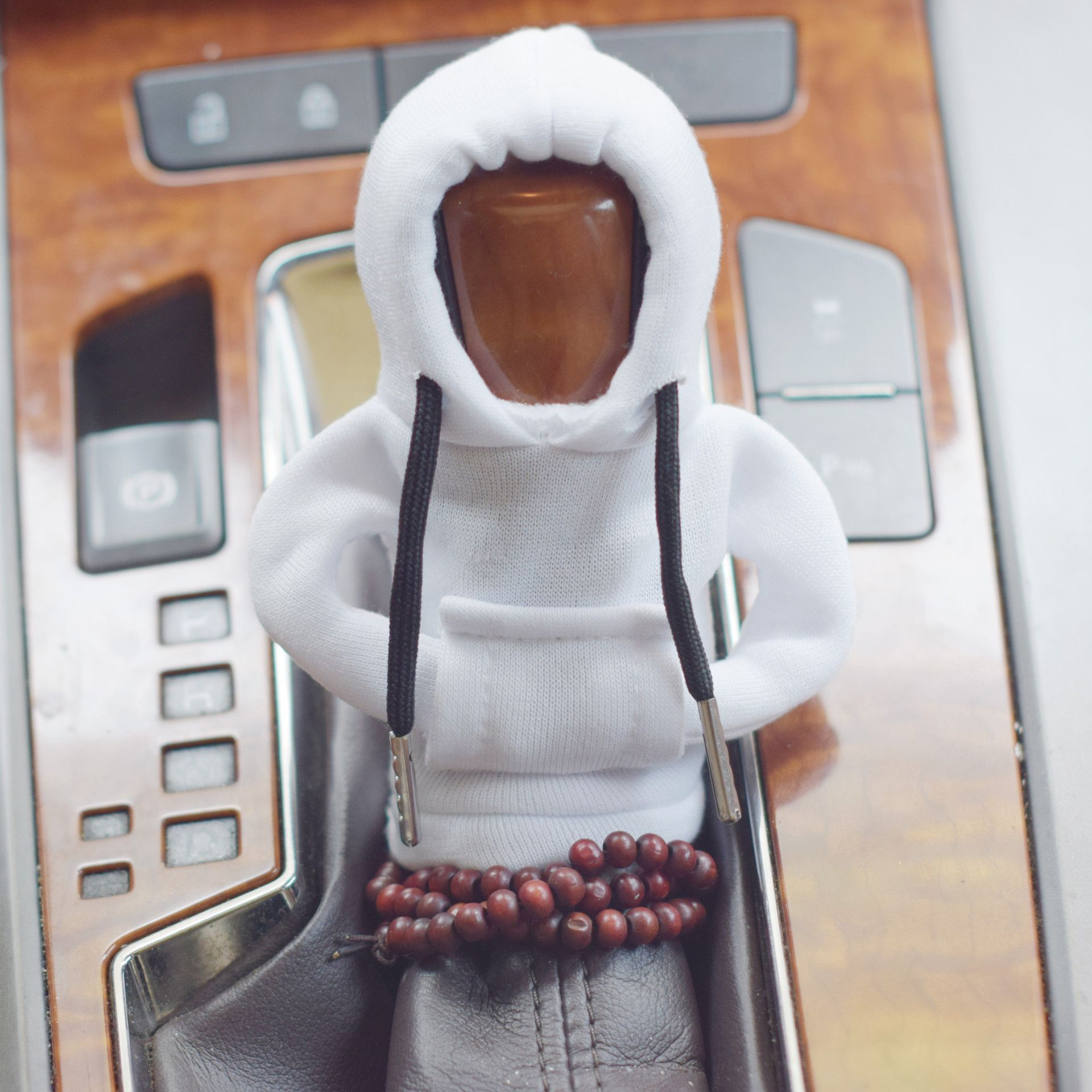 Jicheng Car Gear Shift Lever Cover Fabric Little bee (red) view 3