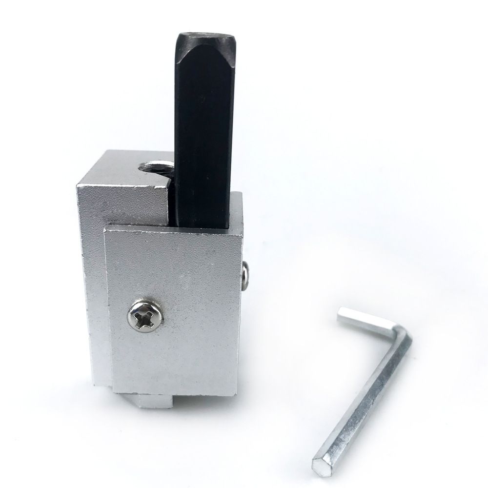 Woodworking Corner Chisel for Squaring Hinge Recesses and Lock Plate Mortises