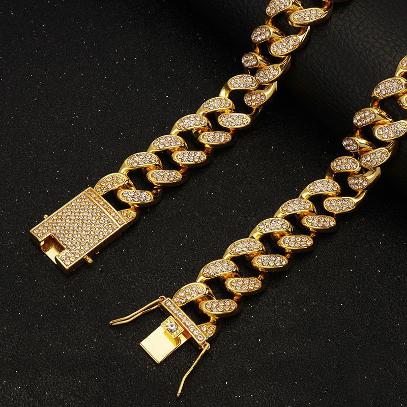 Sparkling Diamond-Studded Cuban Chain Pet Collar – Hip-Hop Bling Necklace for view 3