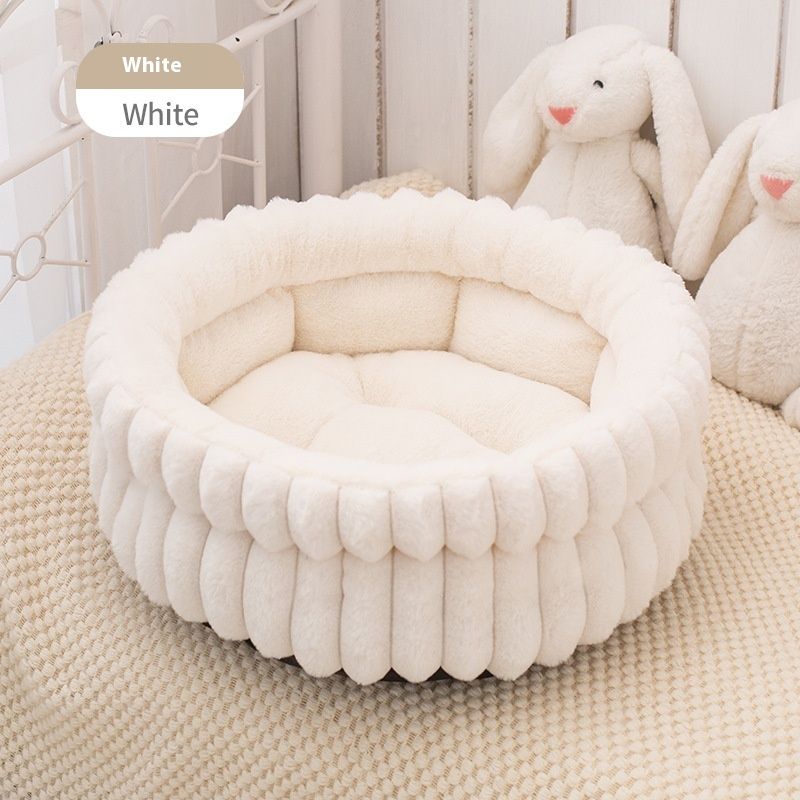 White cat bed, plush cat bed, cozy cat bed, anti-static cat bed, cat view 4