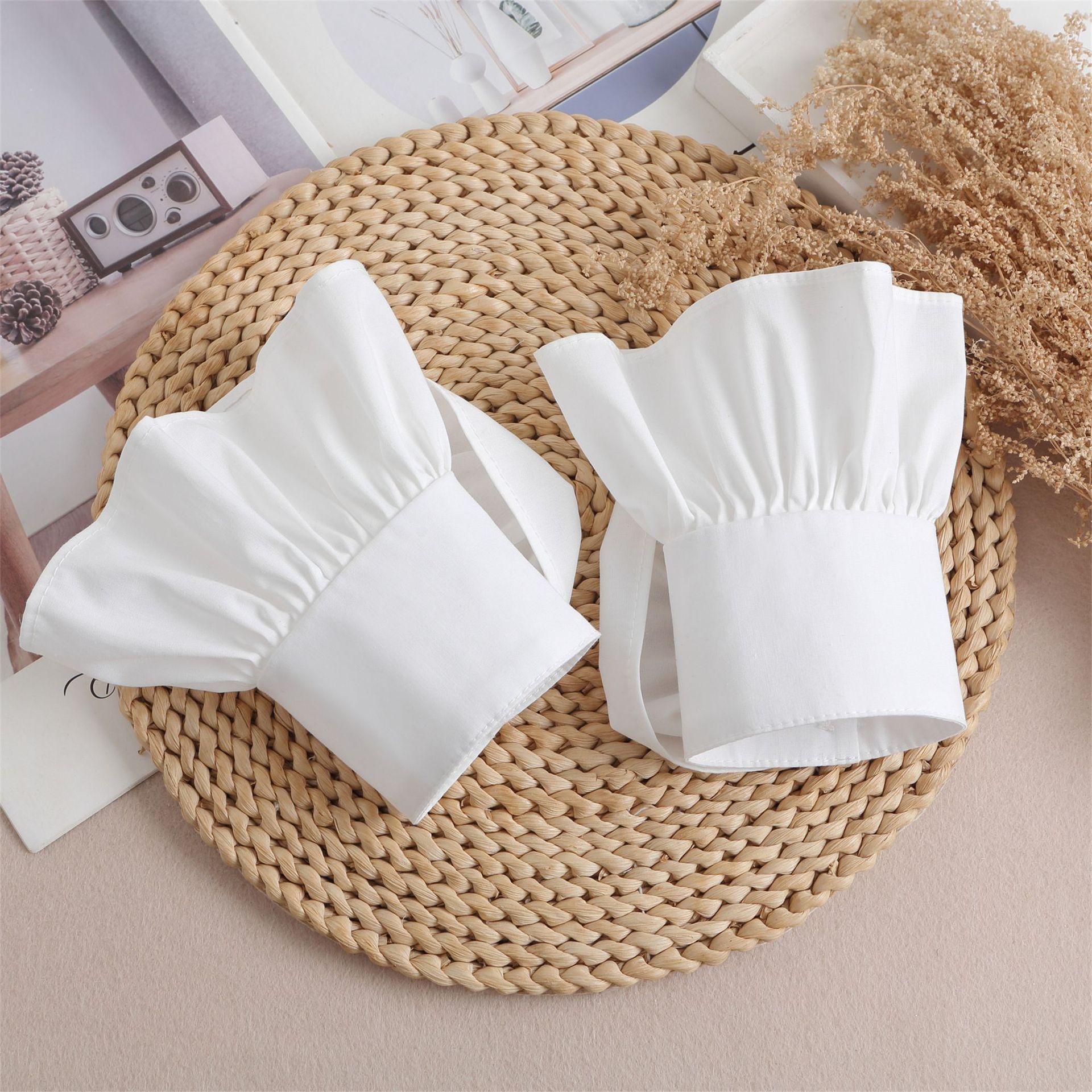 2 pairs Fake sleeve cuffs view 2