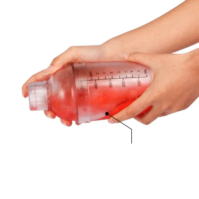 1PC Plastic Cocktail Shaker 700ml for Home Bar view 4
