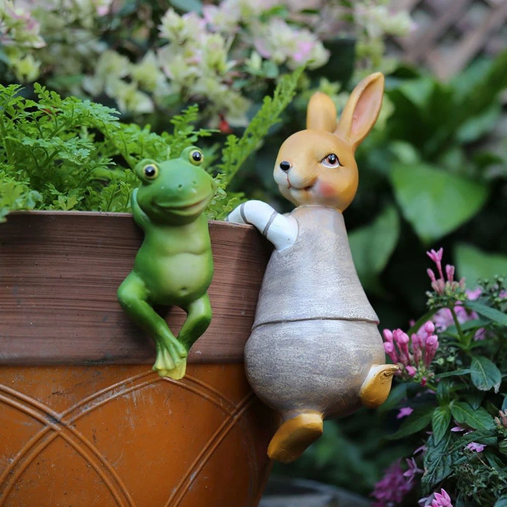 Cute Frog Figurines Hanging Animal Statue view 2