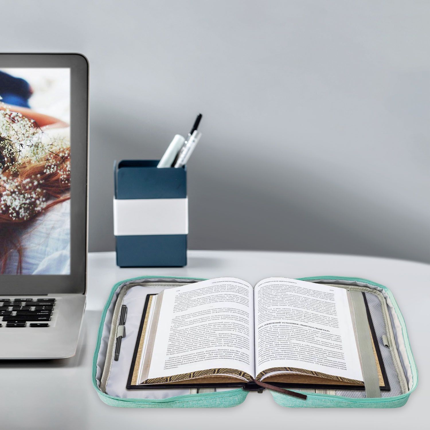 Carrying Church Bag with Book Stand view 3