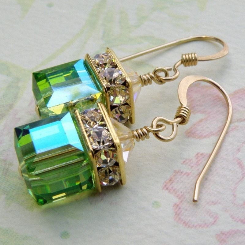 2pcs Jewel earrings made of green alloy and artificial gemstones view 2
