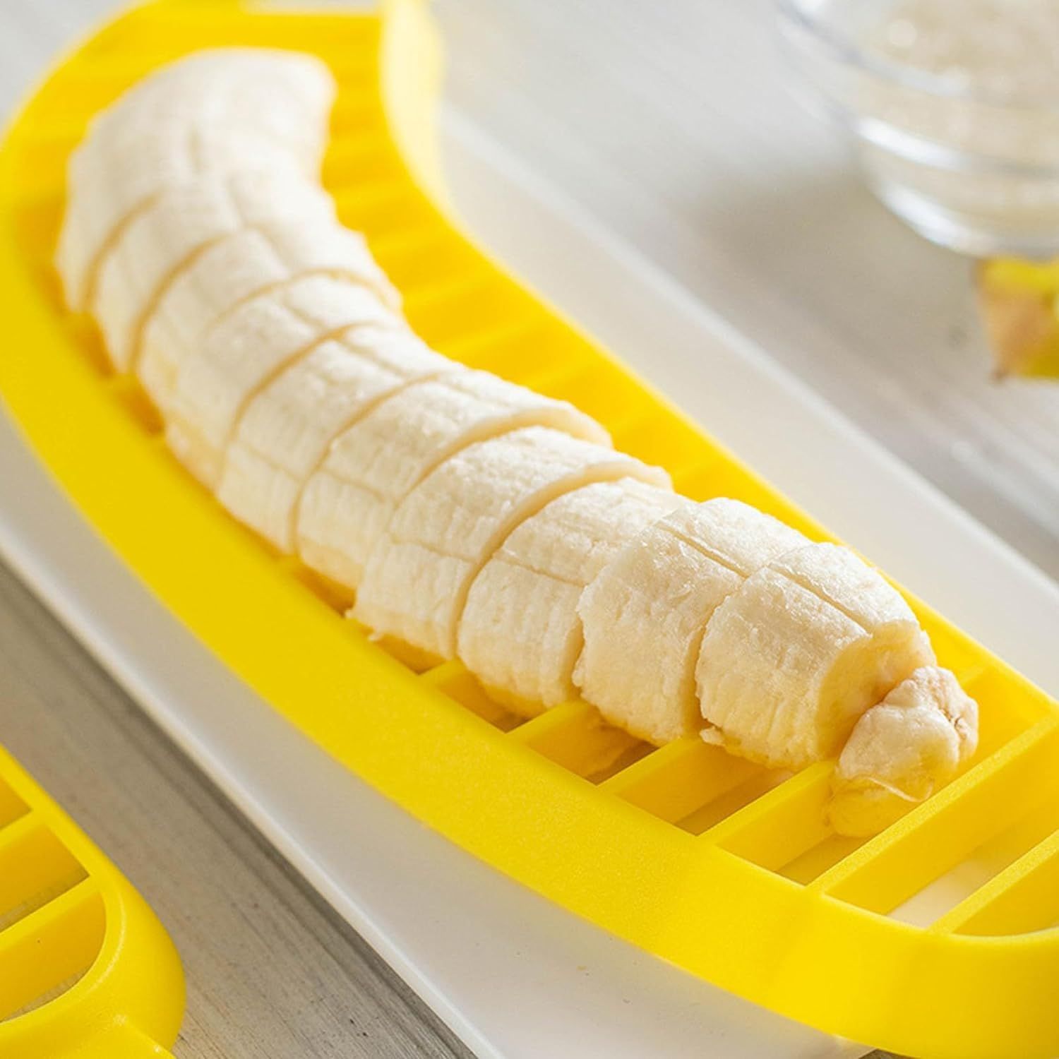 Banana Cutter Slicer Practical Kitchen Tool，perfect for fruit salads Generic view 5