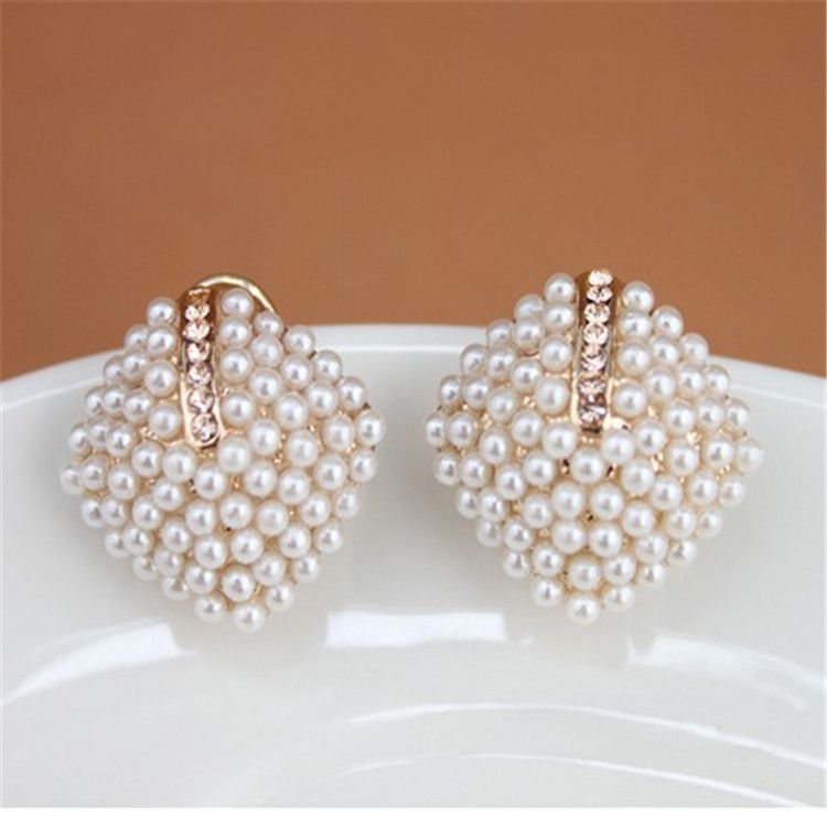 Popular jewelry style small pearl earrings view 3