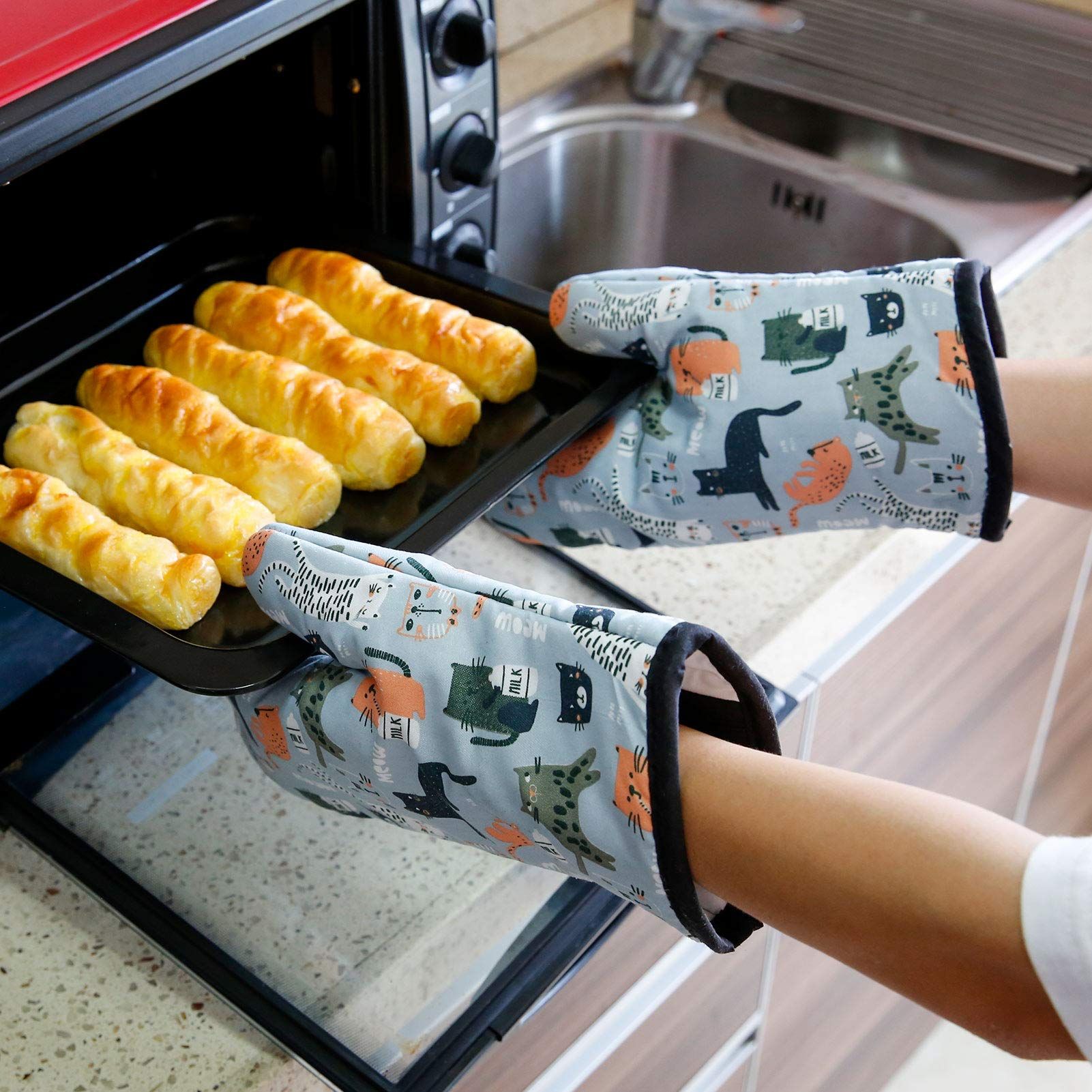 Oven Mitts Professional Heat Resistance Kitchen Oven Soft Cotton Gloves for view 2