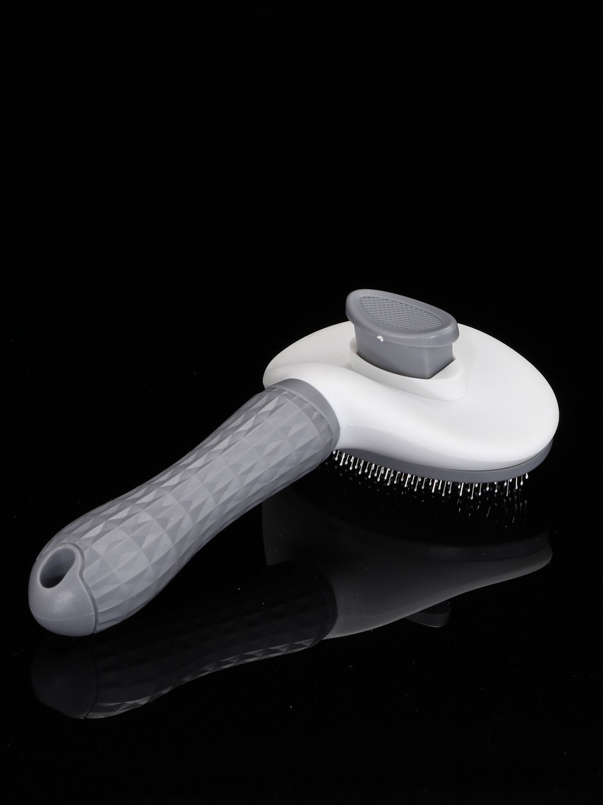 Cat Grooming Brush, Self Cleaning Brushes for Dogs Cats Pet Grooming Brush view 5