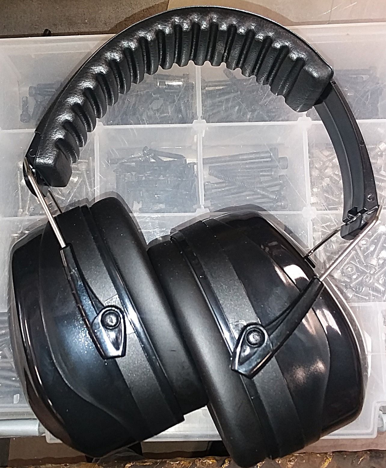 Noise Cancelling Ear Muffs view 5