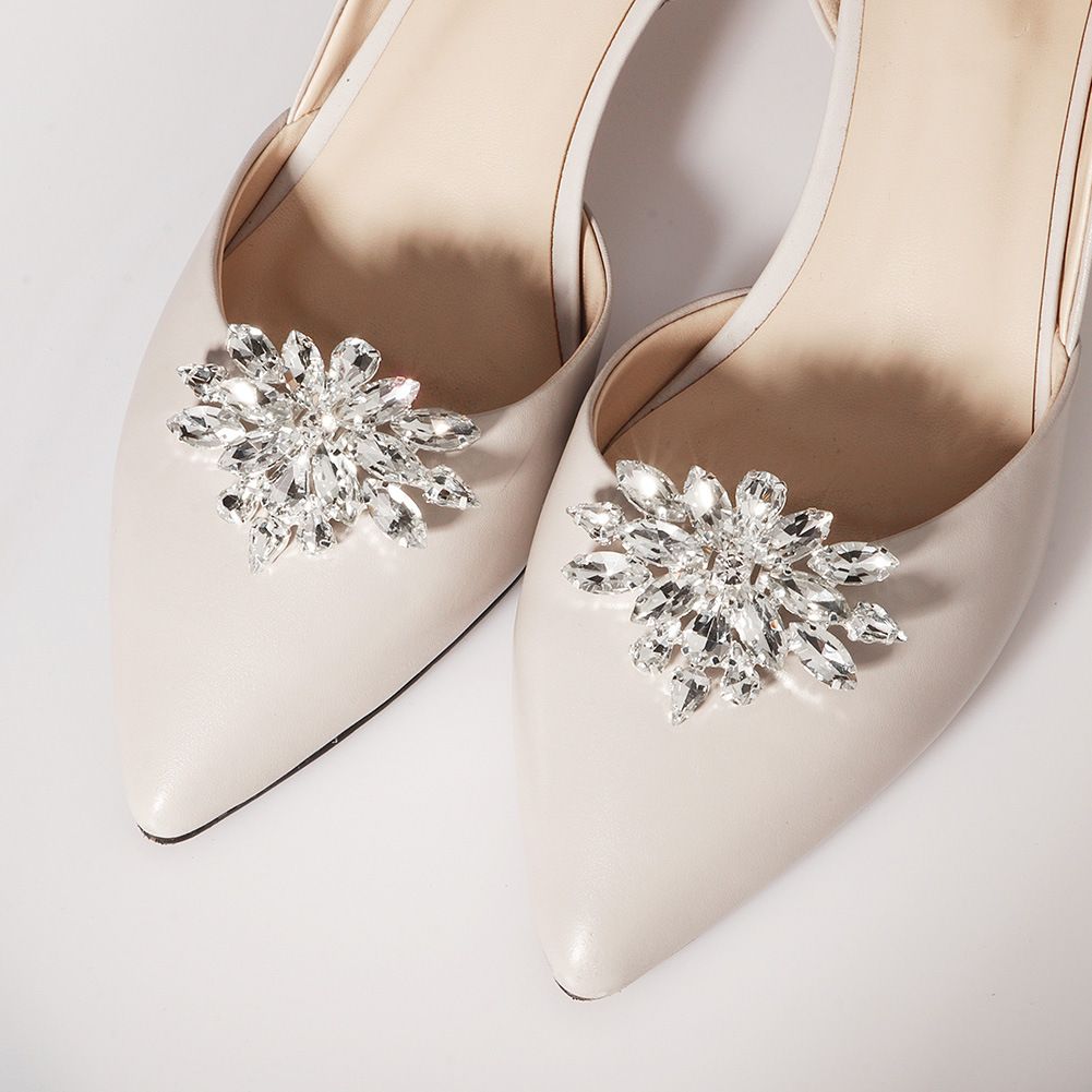 A Pair of Flower-shaped Rhinestones Crystal Shoe Clips Women Bride Wedding view 4