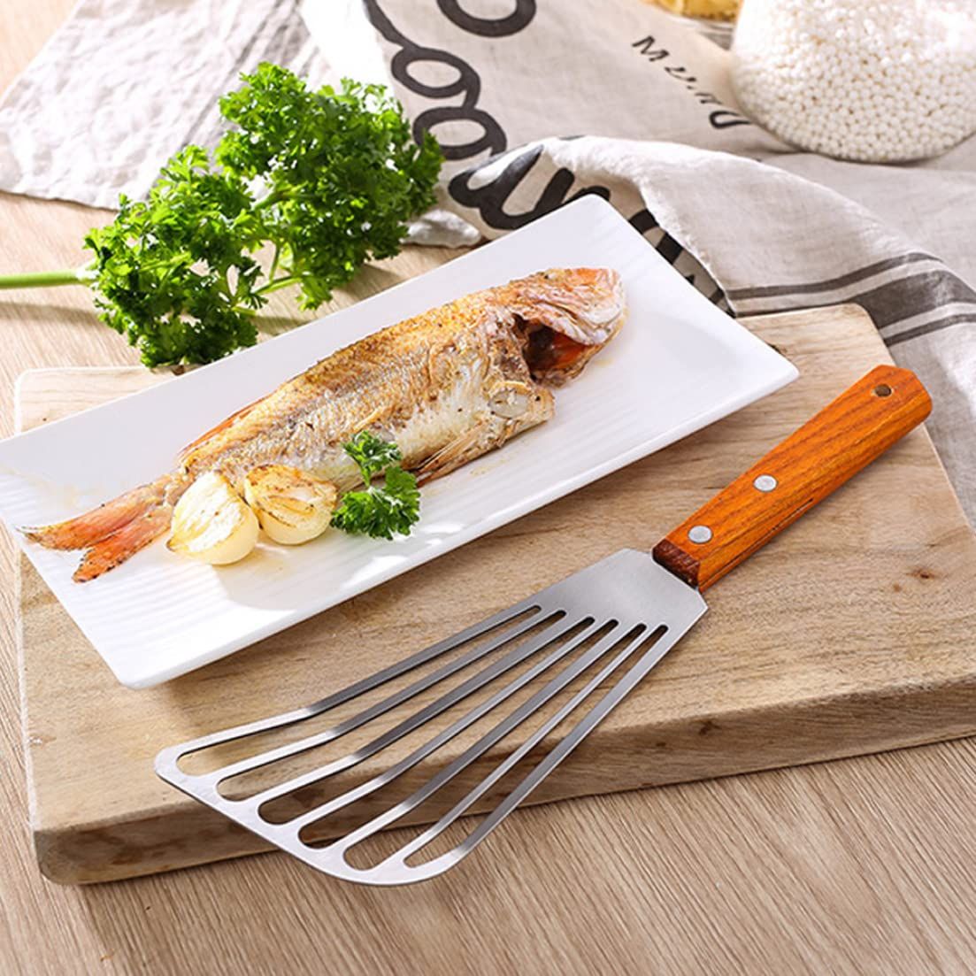 Fish Spatula with Wooden Handle view 3