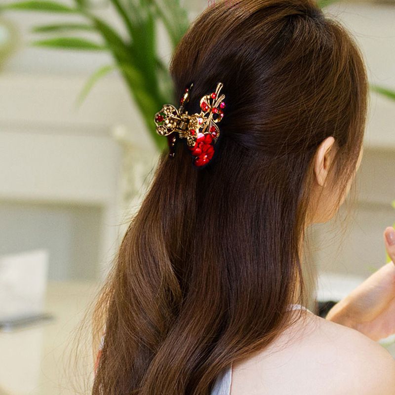 Large Metal Rhinestone Alloy Hair Claw Jaw Clip Retro Flowers Hair Clip Fancy view 3