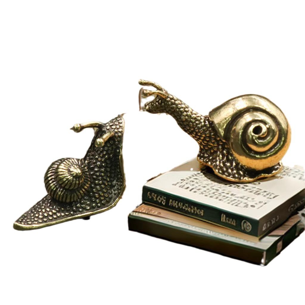 Personality Pure Copper Mini Snail Statue Ornaments Retro Desk Antique Brass view 2