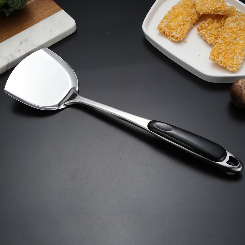 Stainless steel thickened spoon view 2