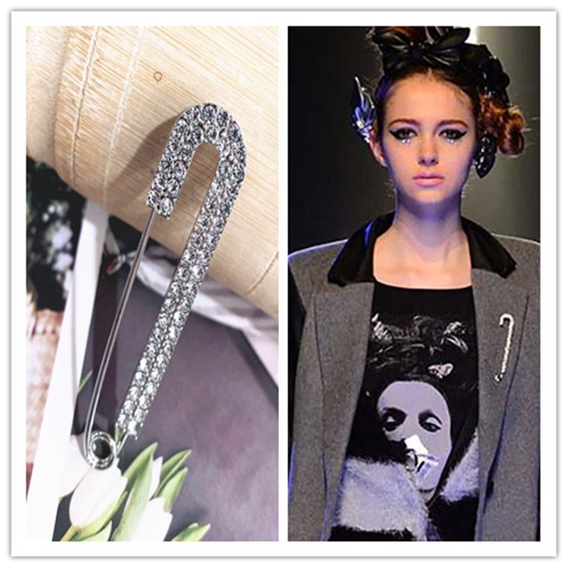 Sweater Shawl Clips Retro Pearl Brooch Pins Crystal Cardigan Collar Clip Dress view 2