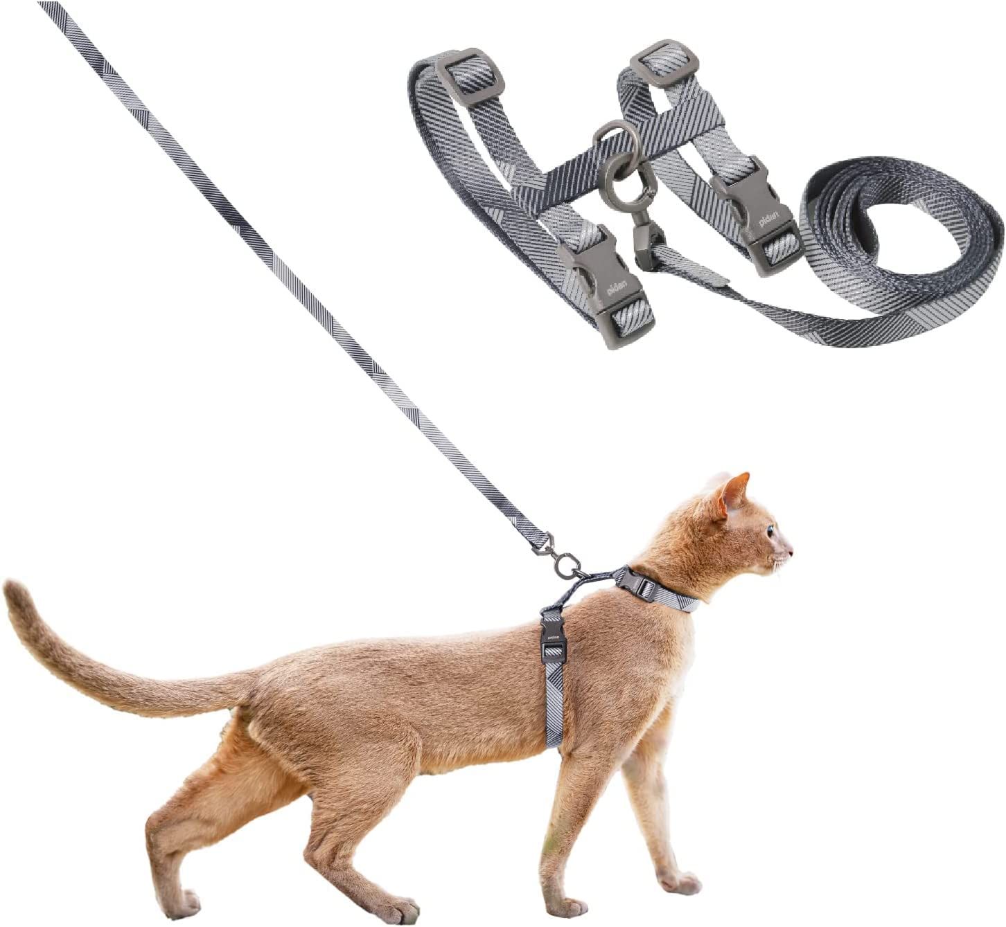 Cat Harness & Leash Set, Cats Escape Proof Adjustable Kitten Harness for Large