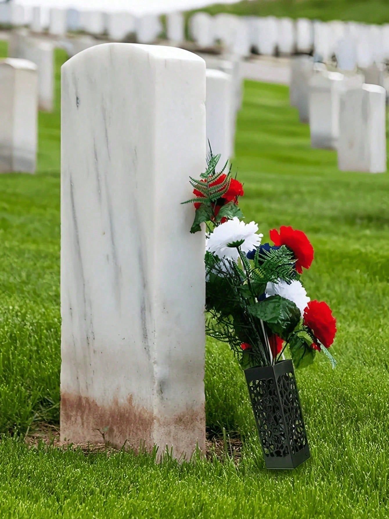 2Pcs Memorial Flower Stand Grave Vases - Weather-Resistant Cemetery Flower view 2