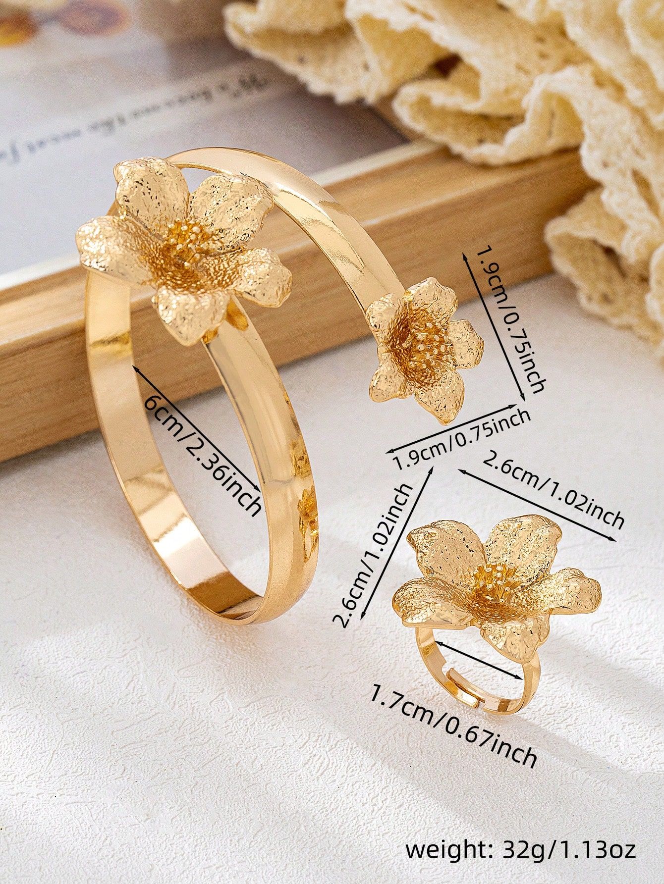 2Pcs Set - Vintage Elegant Floral Bracelet Ring Jewelry Set For Women Suitable view 5